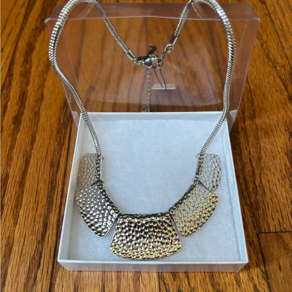 Bay to Baubles Silver Aster Hammered Necklace